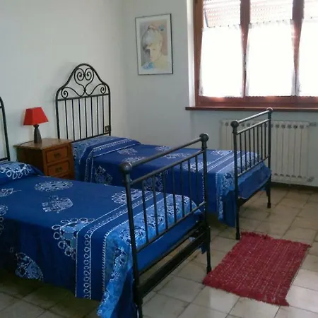 5 Bedroom Holiday Σπίτι διακοπών *